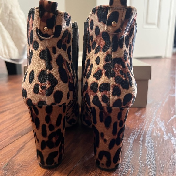 Women’s booties - Picture 5 of 5